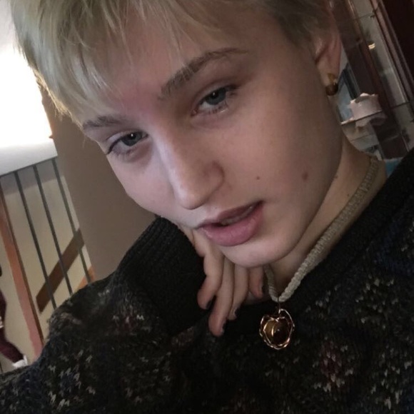 Meet your Posher, Maggie - Picture 1 of 1